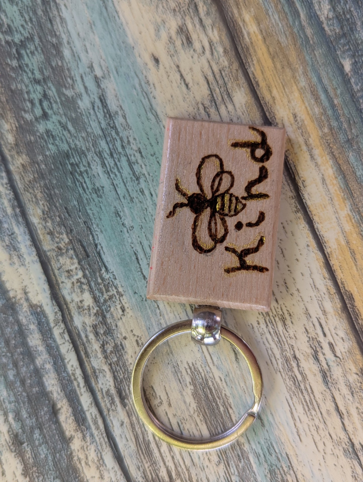 Handcrafted Pyrography Bee & "Kind" Keychain – A Sweet Reminder to Spread Kindness